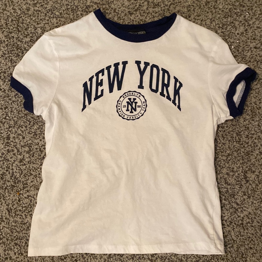 Women’s small tight T-shirt, New York